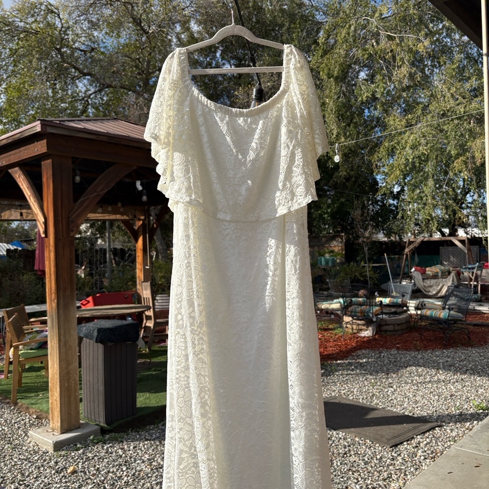 Chelsea Taylor White Lace Dress plus size - Picture 9 of 9